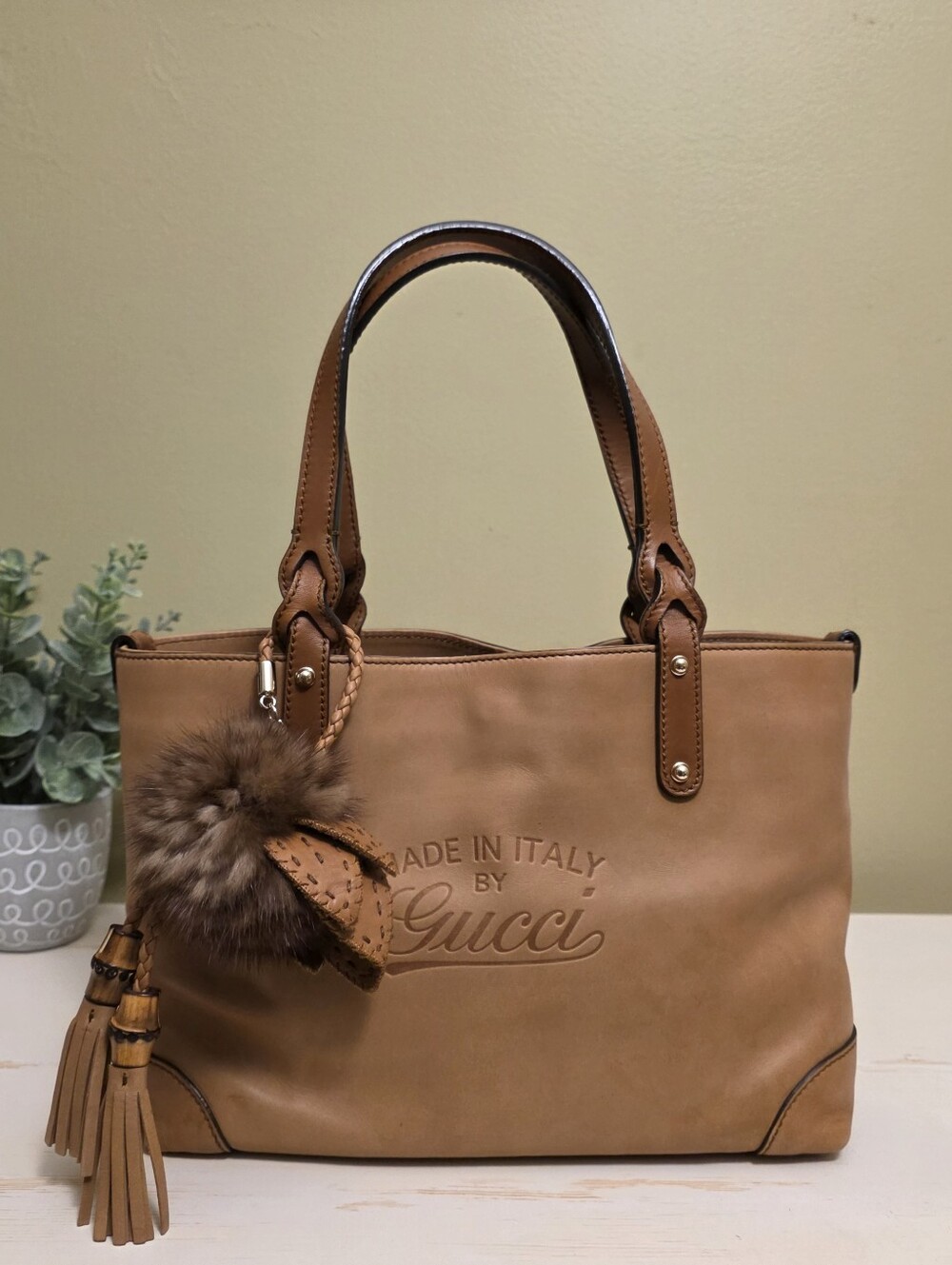 Gucci | Small Tan Leather Signature Craft Tote Bag